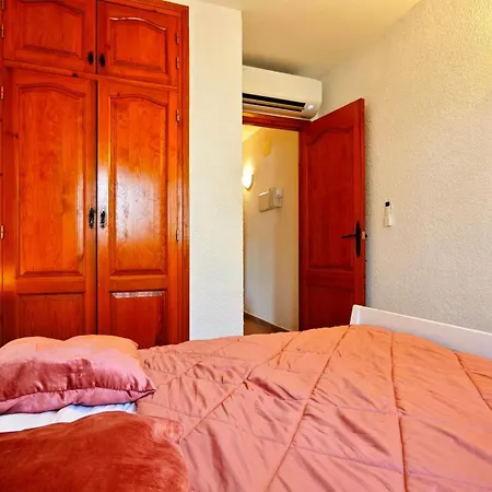Charming With Private Pool And Partial Sea View