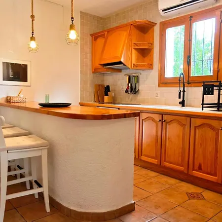 فيلة Charming With Private Pool And Partial Sea View *