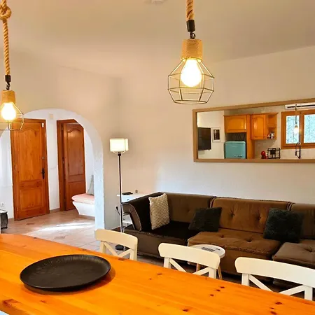 Villa Charming With Private Pool And Partial Sea View Cumbre del Sol