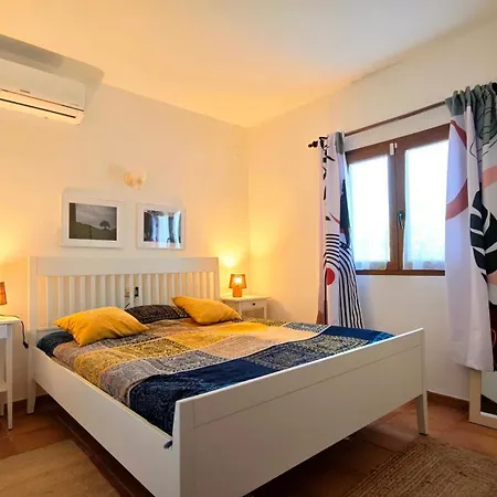 فيلة Charming With Private Pool And Partial Sea View