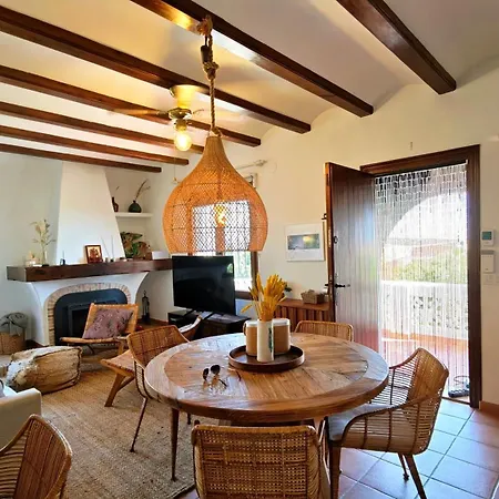 Charming With Private Pool And Partial Sea View Cumbre del Sol