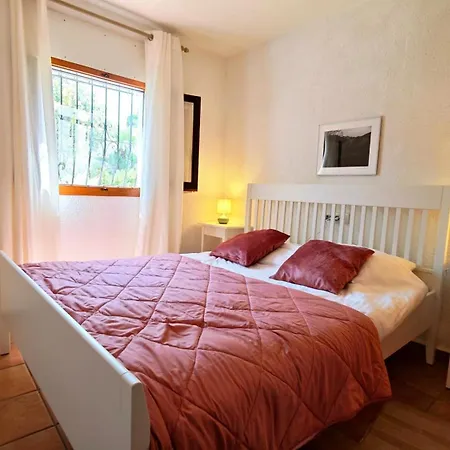 Villa Charming With Private Pool And Partial Sea View *
