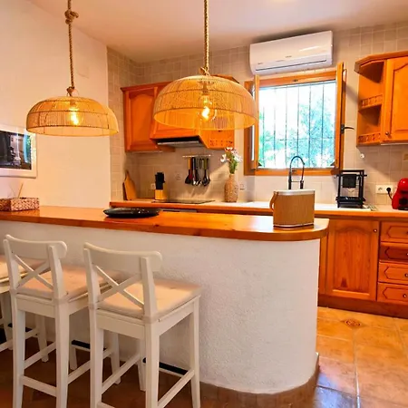 Villa Charming With Private Pool And Partial Sea View Cumbre del Sol