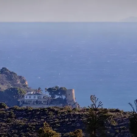 Charming With Private Pool And Partial Sea View